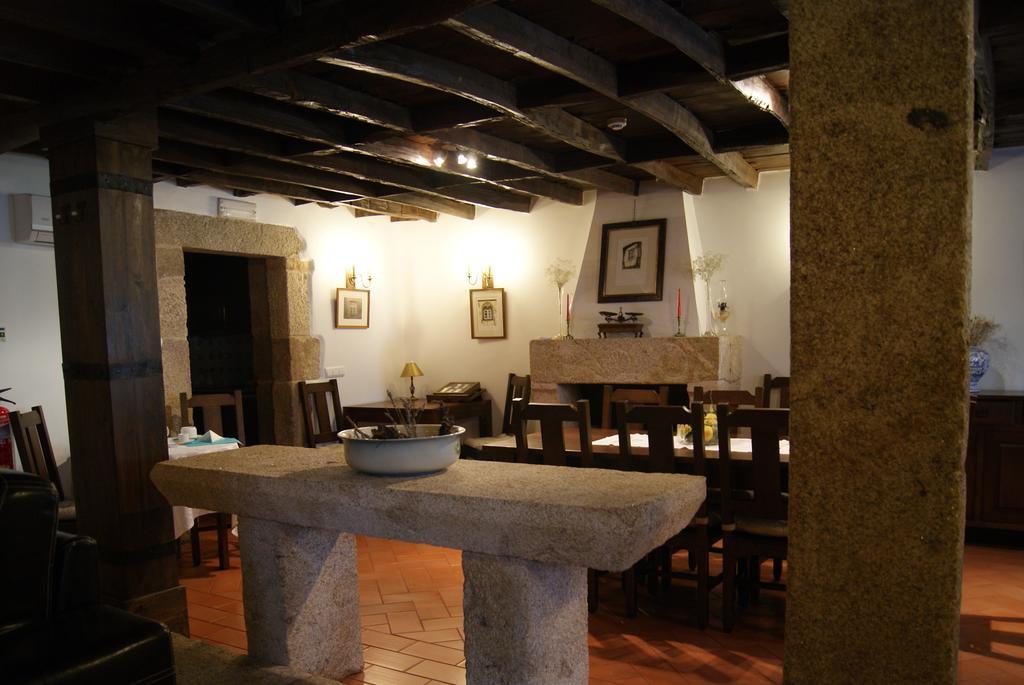Casa D'Acha Villa São Miguel de Acha Exteriör bild
