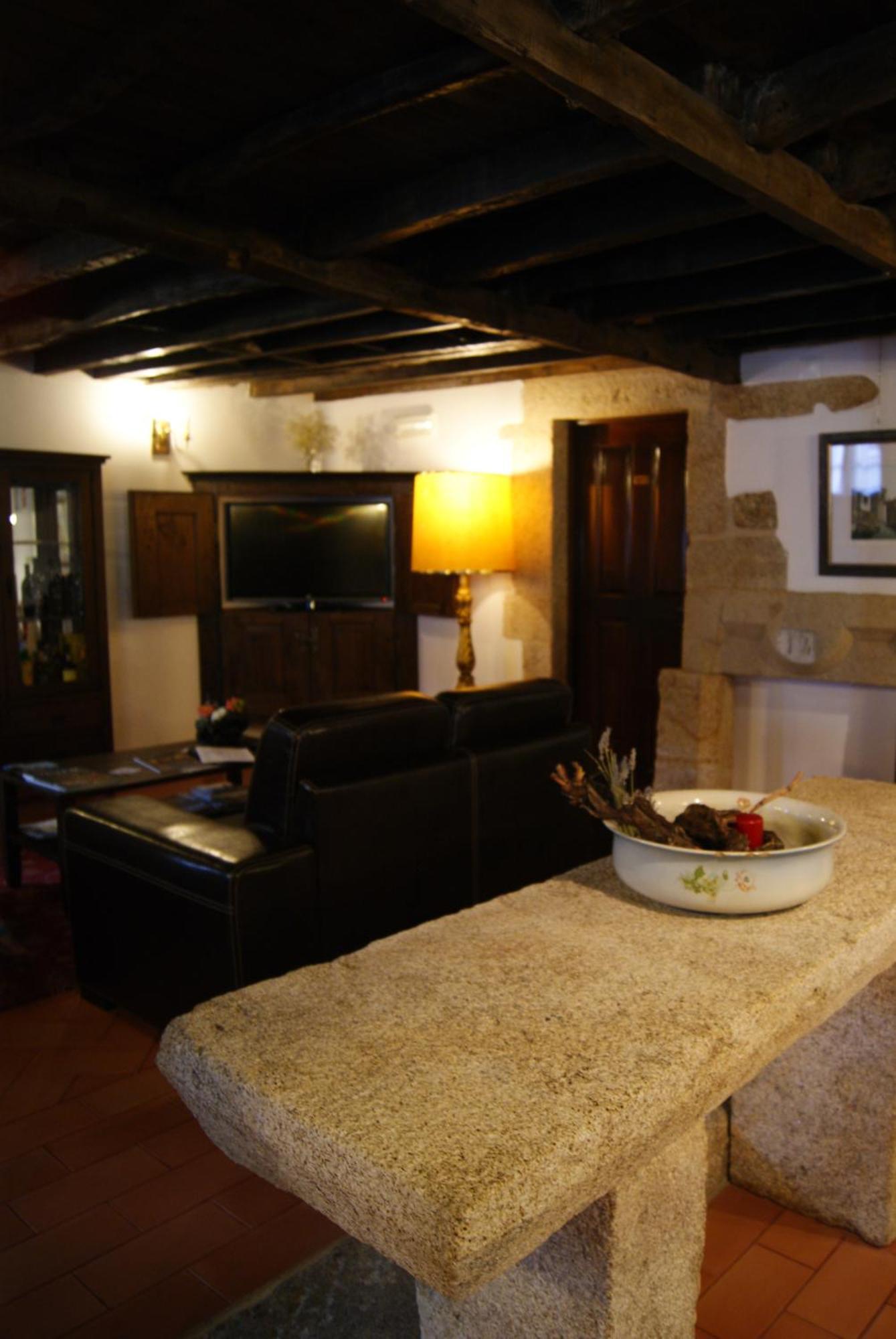 Casa D'Acha Villa São Miguel de Acha Exteriör bild