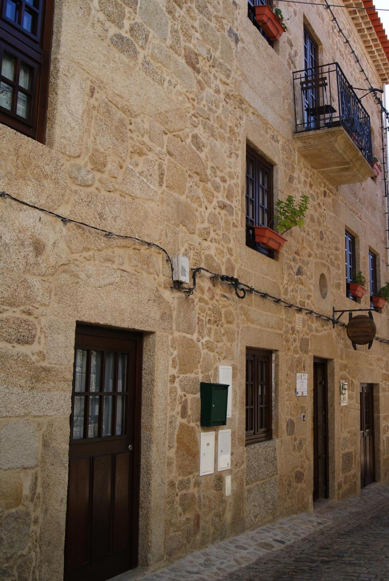Casa D'Acha Villa São Miguel de Acha Exteriör bild