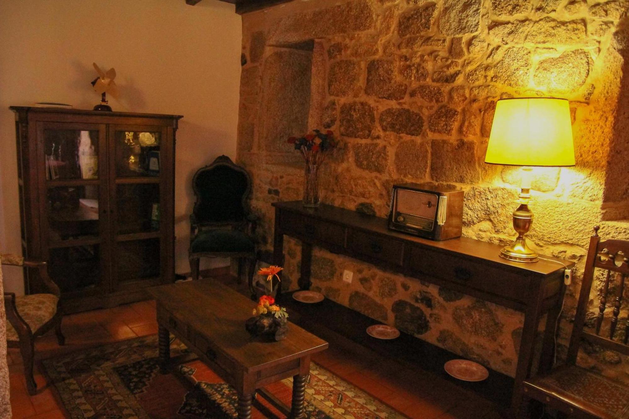Casa D'Acha Villa São Miguel de Acha Exteriör bild